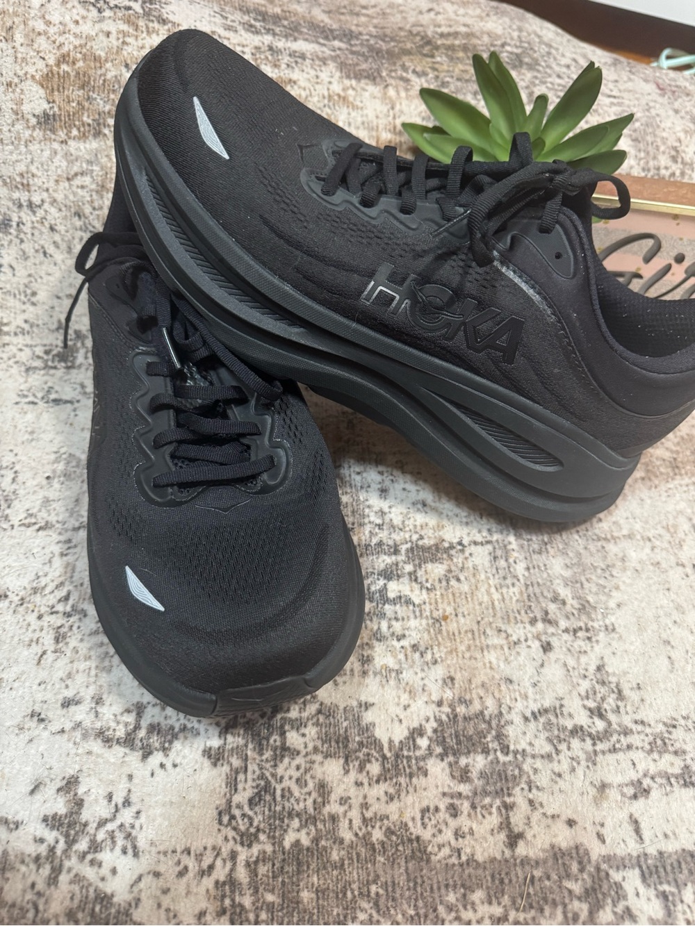 Hoka NEW Black Athletic Bondi 9 Cushion Run Shoes 12 WIDE